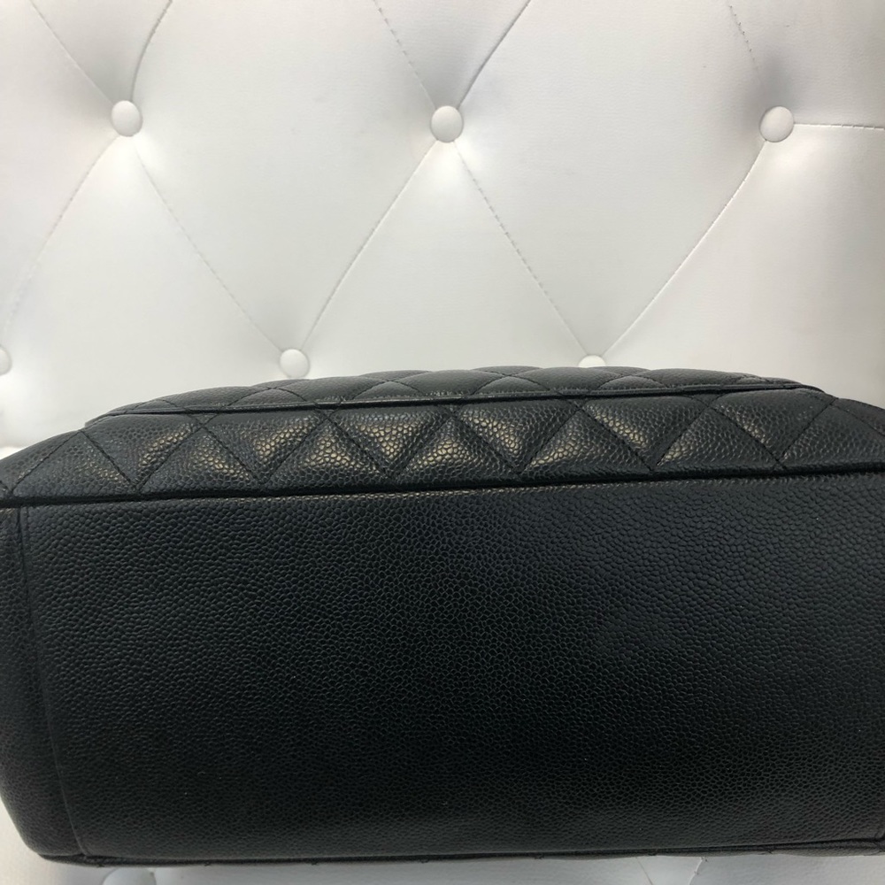 Chanel Grand Shopper Tote GST - Picture 5 of 8